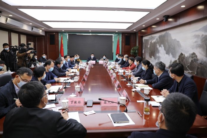 要深入万象城手机版下载限时优惠宣传贯